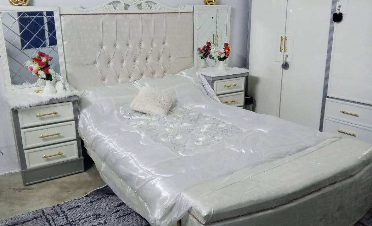 غرف نوم ملحق معاكس ٥مليم شرط فقط مليون و٦


**إذا كنت صاحب هذا الإعلان وتريد حذفه لأي سبب، رجاءا أرسل رسالة إلى الدعم الفني**