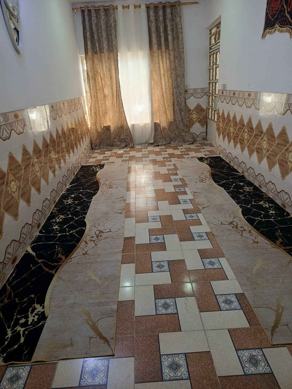 بيت بال حمد نزله شيخ سامي اول فرع مساحته ١٣٠ للبيع


**إذا كنت صاحب هذا الإعلان وتريد حذفه لأي سبب، رجاءا أرسل رسالة إلى الدعم الفني**