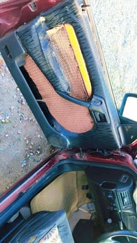 اوبل فكترا موديل 1993 مكينه20 سنويه ساقطه  صاحبها موجود تحويل مباشر ال...