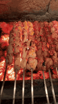 زبائنه الكرام 
يتوفر لدينأ جميع المشويات عالفحم وكله جديد بجديد 
كباب عراقي لحم ودجاج درجه اولى تكه دجاج لحم ودجاج
اجنحه تتوفر من ساعه 2:00 ظهرا حتى ساعه 11:00 🔥

لطلب تواصلو معنا على الارقام ✨
***********
***********
عنوان :قضاء الرفاعي يم لبلديه يم معمل ثلج بيت خضوري 📍
