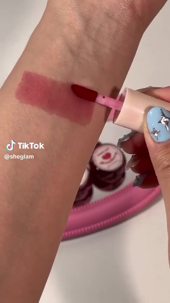تنت شيكلام
3 درجات
ب 3ذواق مختلفه وجميله💄
بفراوله🍓
بكرز🍒
برتقال 🍊


**إذا كنت صاحب هذا الإعلان وتريد حذفه لأي سبب، رجاءا أرسل رسالة إلى الدعم الفني**