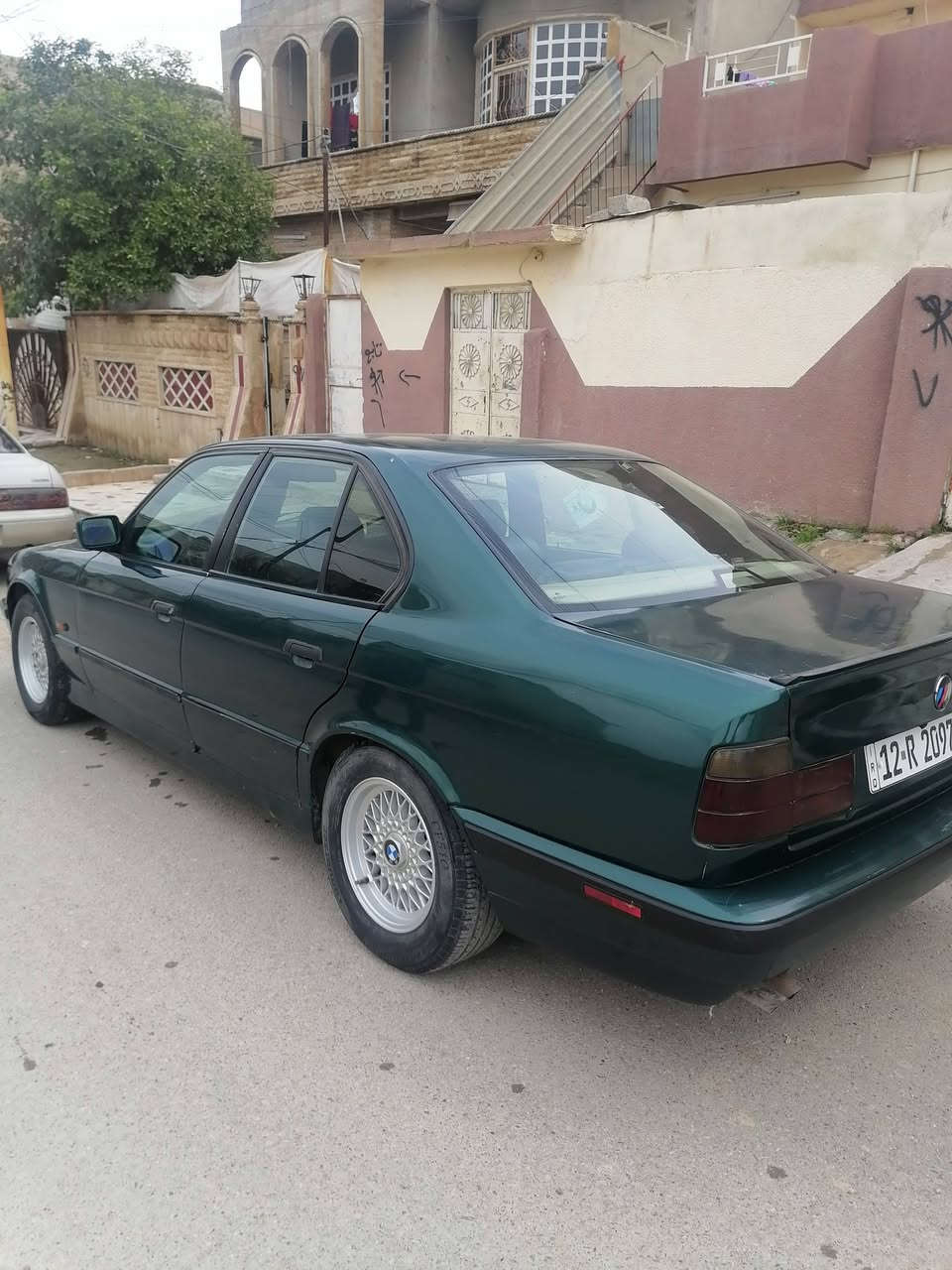 السلام عليكم
بي ام دبليو ٥٢٥
محرك ٥٢٥ كبس دبل فانوس
الون زيتوني مصبوغه جاملية
السيارة بأسمي شرط التحويل
السعر 60 $ وبيها مجال بسيط
مكان السيارة موصل الأيمن
***********
