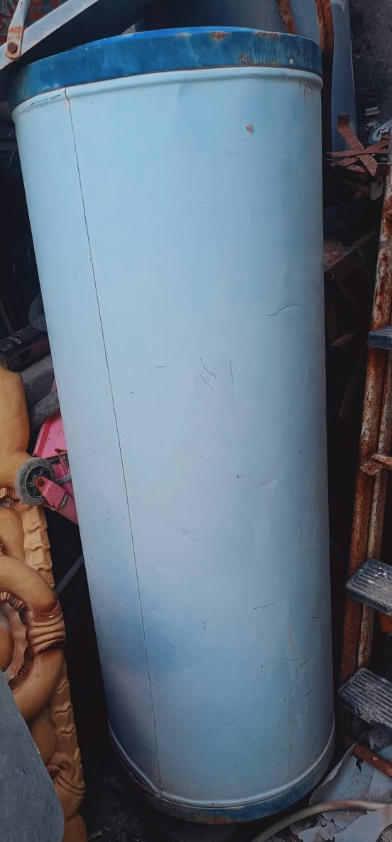 صوبه نفطيه ام الكلن الحجم الكبير شركة كراون الاصليه ب60وسخان الطحان ب30اذا شراي اتصل على هذا الرقم ***********
