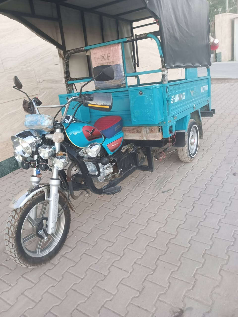 السلام عليكم ستوته موديل 2025 جديده باب اول دبل عريض ابو الختم دشبول اكتروني بدي مطرز ويل صب تاير 13 عريض محرك 150 مستخدمه شي قليل كلش اوراق كامله السعر مليونين و400 العنوان  بغداد الحسينية الراشديه  الرقم بي وتساب فقط ‏‪***********‬‏
