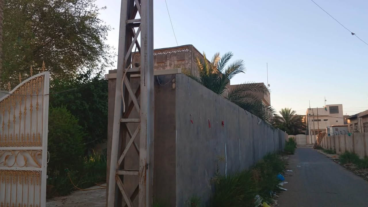 📢 دار بناء قديم في حي ابو جوعانه خلف التجاري (طويريج)
                            المساحة 480 متر
📍 الموقع الجغرافي:
 العنوان: كربلاء – طويريج -حي ابو جوعانه
🏢 تفاصيل ومواصفات العقار:
 نوع السند: طابو صرف (ملك صرف) 📑
 المساحة الكلية: 480 م مربع.
 الأبعاد: واجهة ممتازة بعرض 25&20.
 الميزات: موقع حيوي واستراتيجي، مثالي
📞 للتواصل والاستفسار:
لمعرفة السعر وتفاصيل إضافية، يرجى الاتصال على الأرقام التالية 📱 *********** - ***********
                                

📢 مكتب مدى المستقبل للعقارات
نرحب بكم ونستقبل كافة طلباتكم لعروض البيع والشراء بكل احترافية وأمانة. جاهزون لخدمتكم دائماً!
