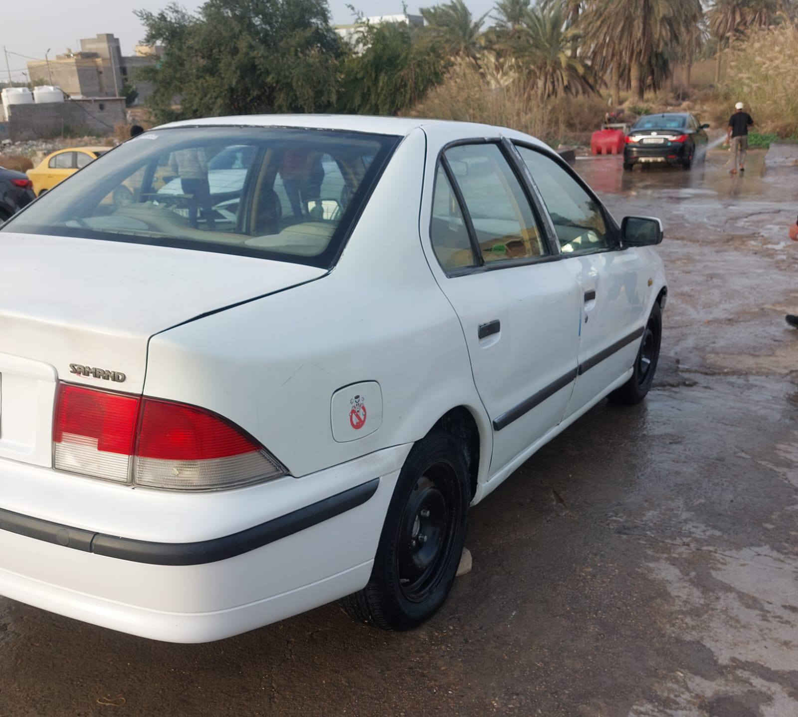 سلام عليكم سمند بيضة البنيد طاير على القماره ٢٠١١ تحويل ثاني يوم سنوية ساقطه كير ومكينه وتبريد السعر ٢٣ قفل العنوان كوت واسط ***********
