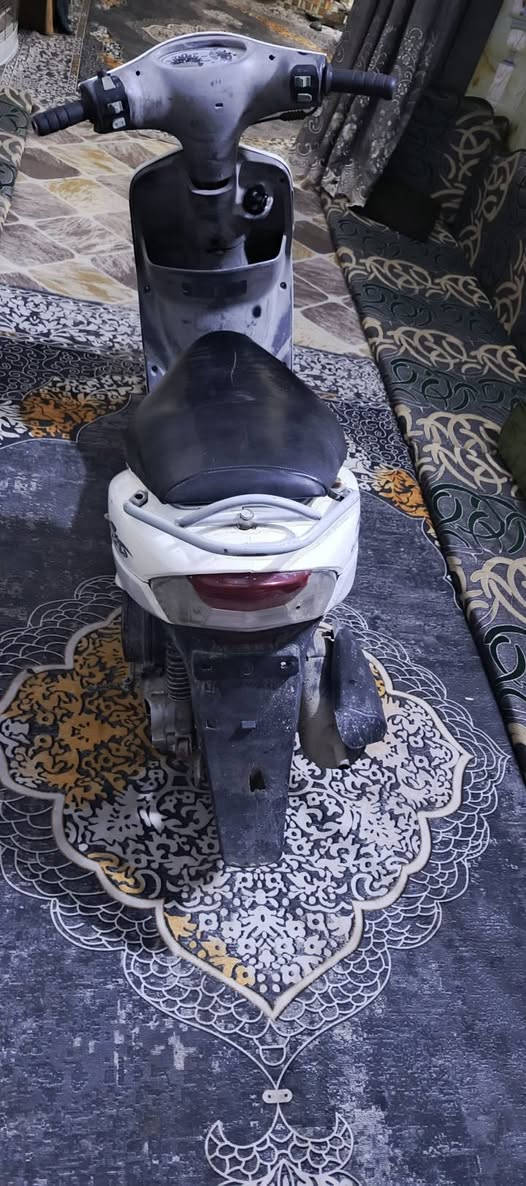 للبيع دراجه ماكس منغولي دراجه حلوة شلعة معدل كهربائيات شغالة هندر واحد نقصها بارتري دراجه تجي وتشوف جديدة ختم واحد كفر اصلي كلة اصليةة السعر325بيهة مجال حك الجية مكاني كربلاء حي الغدير يم الصورة للتصال ***********  متواجد واتساب كذالك
