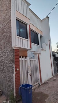 بيت استثمار للبيع  يوجد به 2 وحدات سكنيه طابق ارضى وطابق اول معزول بدر...