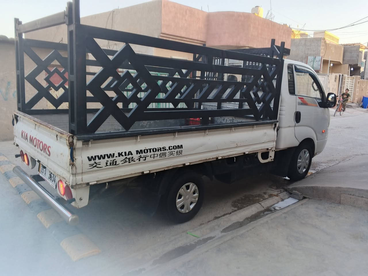 السلام عليكم للبيع كيا بنگو 3 موديل 2008 محرك 2700 الاقتصادي پم ونوزل ميكانيك السيارة جاهزة للشغل اي نقص ماكو جواها تخم تاير ومنظومة تبريد جديدة ورقم صلاح الدين الجديد بأسمي ومعفية من الضريبة للاستفسار التواصل على الخاص . . المسنجر مفتوح


**إذا كنت صاحب هذا الإعلان وتريد حذفه لأي سبب، رجاءا أرسل رسالة إلى الدعم الفني**