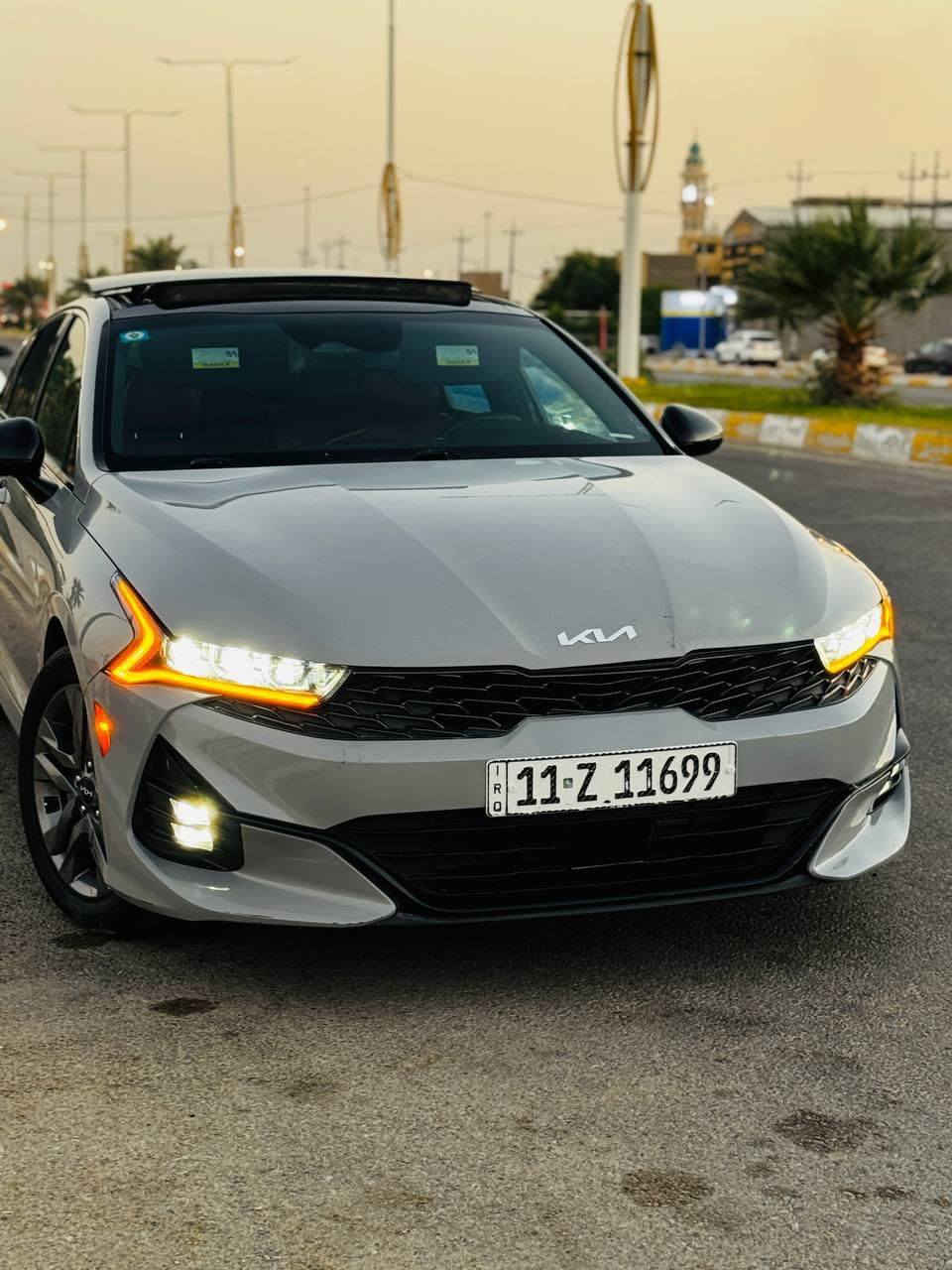 كي فايف 2023 جي تي لاين وارد امريكي كفاله بدون ايرباك ولا صبغ بالبدي
محرك 1.6 تيربو فول مواصفات اللون اسمنتي المرغوب 
ماشي 75 ألف مايل مشي امريكا
سياره جاهزه ومليانه مواصفات ميحتاج اذكرها
السعر 200 بي مجال بسيط
***********
