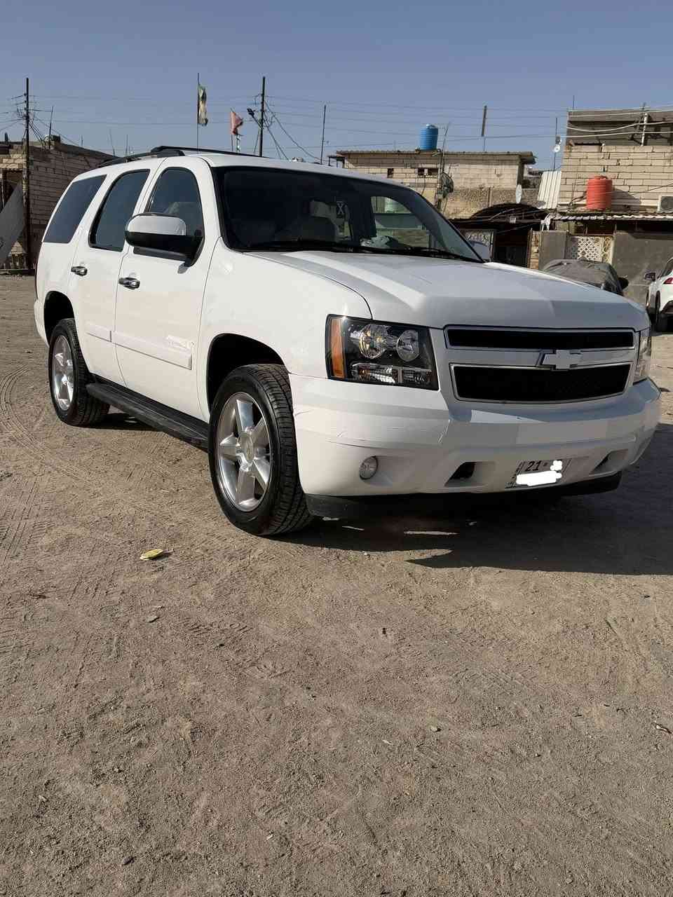 سلام عليكم للبيع تاهوموديل٢٠٠٨خليجي رقم شمالي سليمانيه باسمي هزه وسنويه جديدالسياره جديده وعلى ايدي مكفوله من الضربه والشاصي والعيب الشرعي والخياس نضيفه جداً دواخل جدد بيها صبغ بنيد وجاملغ وباب السايق ملاون فقط بدون ضربه والباقي كفاله من كلشي شرط الفحص وين ميعجبك مكينه وكير واكسل جدد والك فحص للشمال حداديه جديده تخم تاير جديد السياره احلا من الصور وماناقصها برغي السعر١٨٥وبيها توجيب وتقديرللمشتري مكاني بصره 
ملاحضه/فقط اتصال غير متواجد على النت ***********
