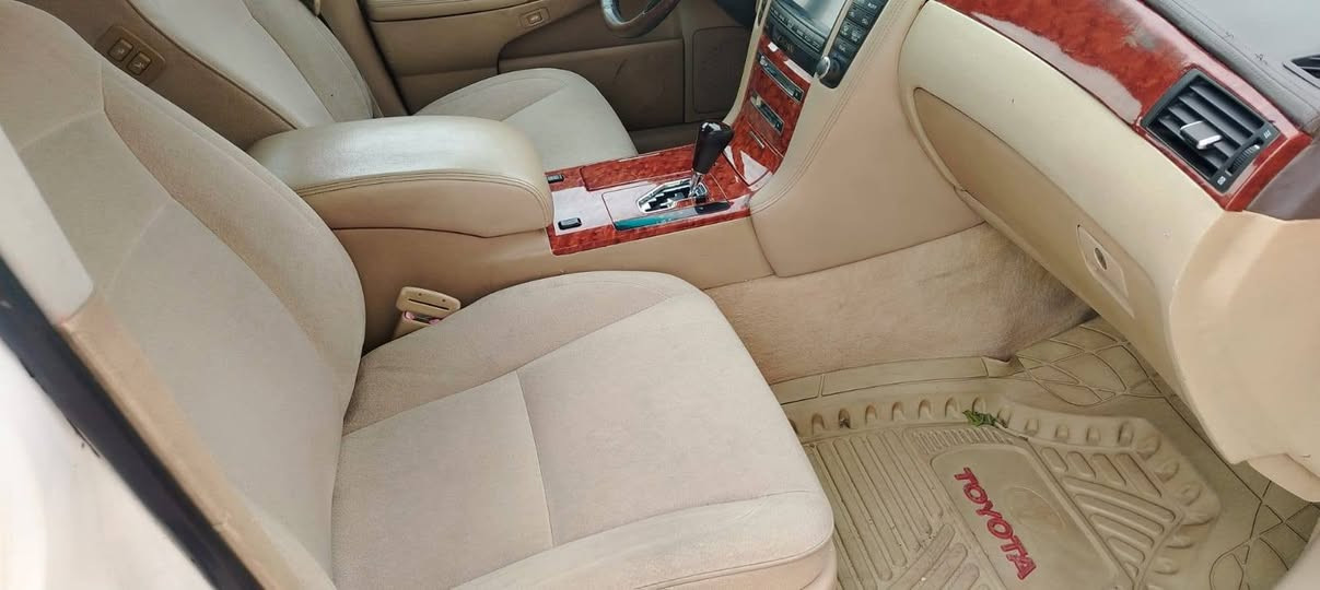 سلام عليكم
شاهينه دخول جديد ادوات
 بيه استمارة حجز بأسمي 
كصة جنطه
شاصي 182
داخل عسلي
5 بصمات
ويل دنك 
سياره جديده
مكينه كير كفاله
السعر 44قفل
العنوان البصرة
***********
