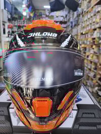 خوذه للبيع السعر 65 ألف 07715073108