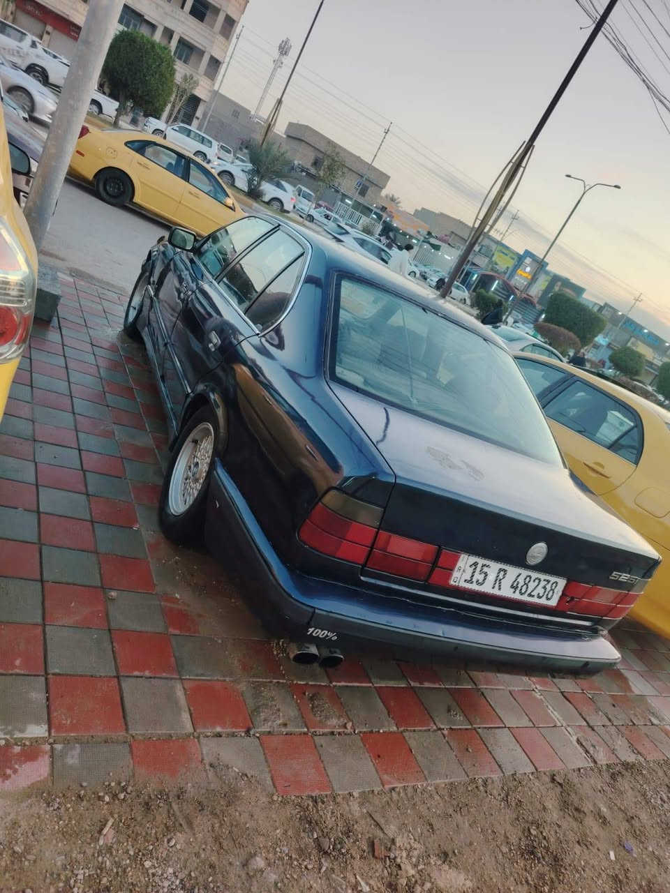 سلام عليكم
بيع مستعجل
بيئم 525اصل 
رقم انبار انكليزي بسمي
محرك مسكر 
كير ومحرك مكفولات 
تبريد شقال
سياره حلوه بيه طخه باب السايق
وياه باب مشتري بس ماشاده
وبنيد موحلو يرادله صبغ
 السعر 43وبيه مجال شويه 
المكان فلوجه
***********
بلاه عليكم الموشراي لايدك
