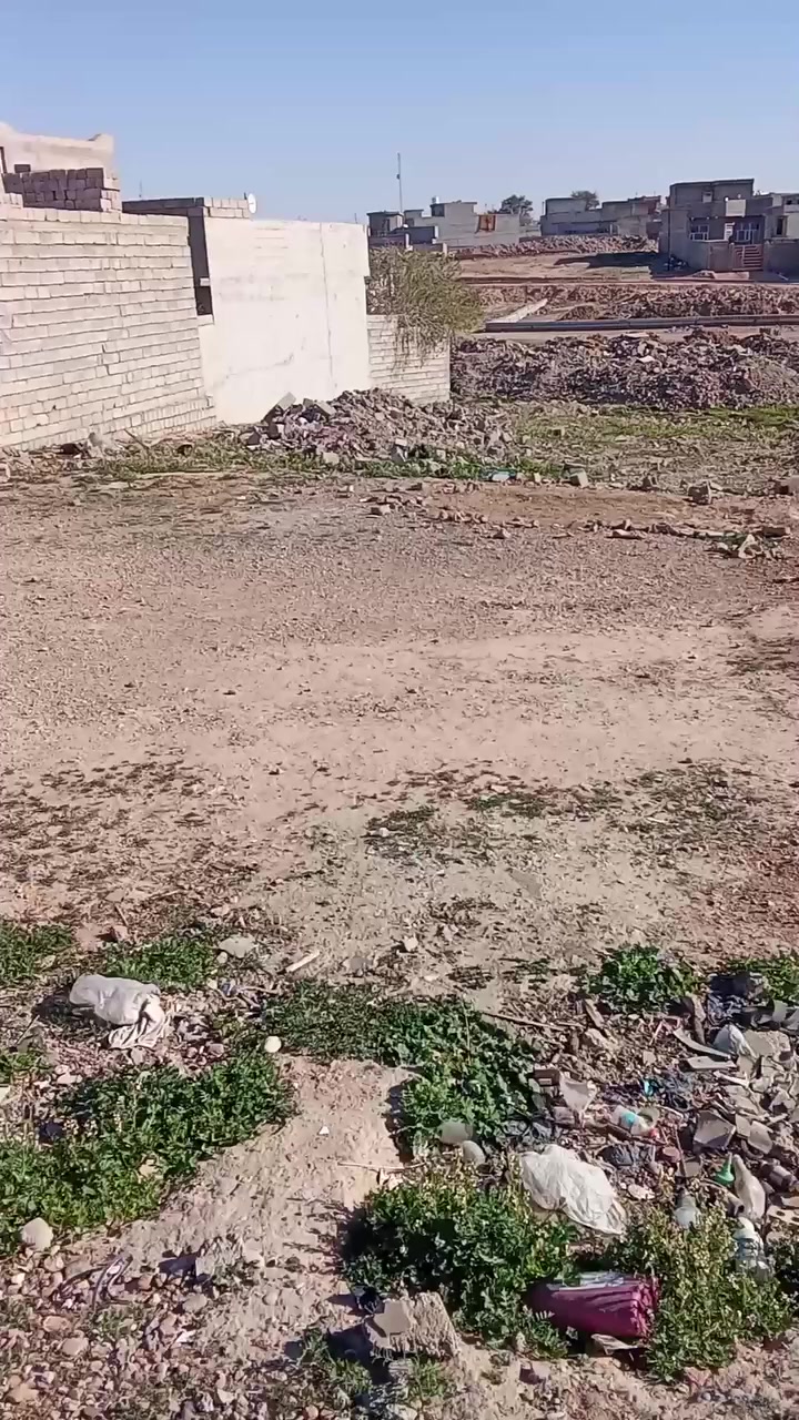 قطع ارض للبيع حي تجيد قرب مقبرة مساحة من ٣٥٠الة ٤٠٠ رقم الهاتف ***********
