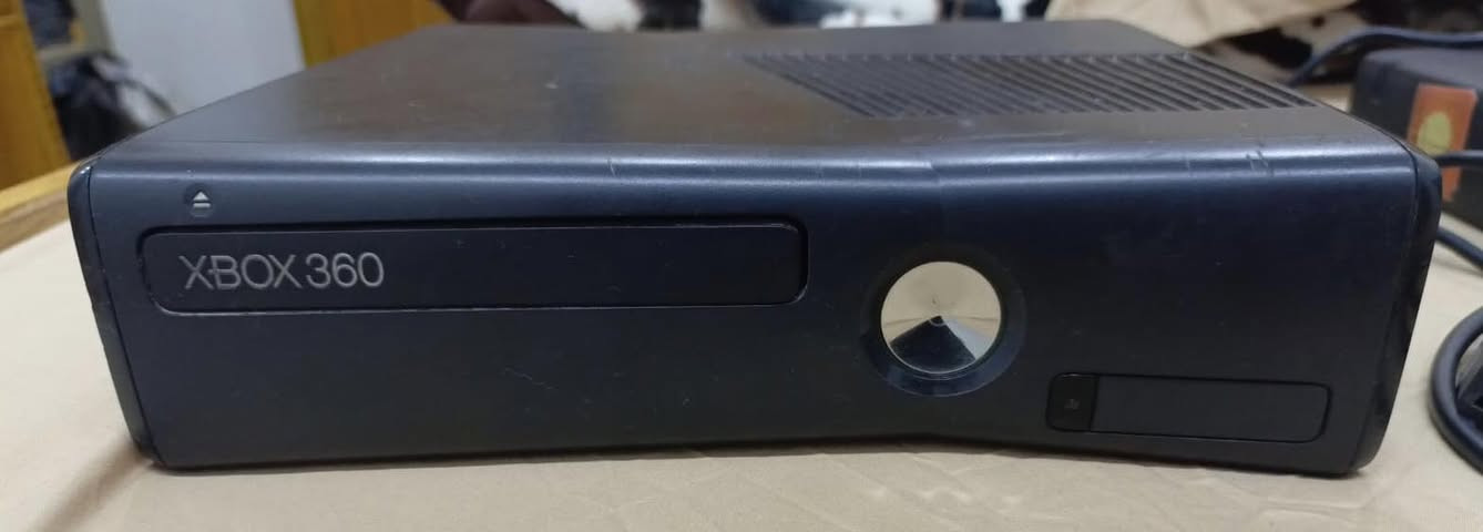 السلام عليكم اكس بوكس ٣٦٠ كامل ملحقاته مهكر عدد العابه٤٠
سعر ٧٥ الف


**إذا كنت صاحب هذا الإعلان وتريد حذفه لأي سبب، رجاءا أرسل رسالة إلى الدعم الفني**