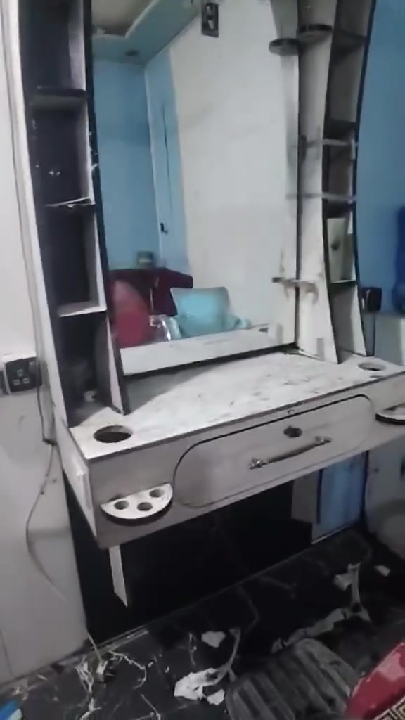 ميز حلاقه +كرسي حلاقه
ثنينهن بسعر 230. وبيهن مجال للشراي


**إذا كنت صاحب هذا الإعلان وتريد حذفه لأي سبب، رجاءا أرسل رسالة إلى الدعم الفني**