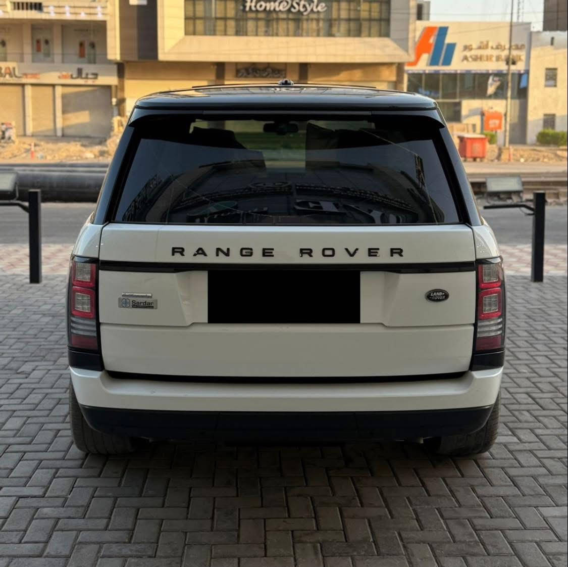 سلام عليكم

رانج روفر ڤوك موديل 2014
خليجي اوتوبايوكرافي 8 سلندر
ماشيه 85 رقم بغداد 
هزه ورقم جديد فول مواصفات
مكاني بغداد/زيونه
***********
