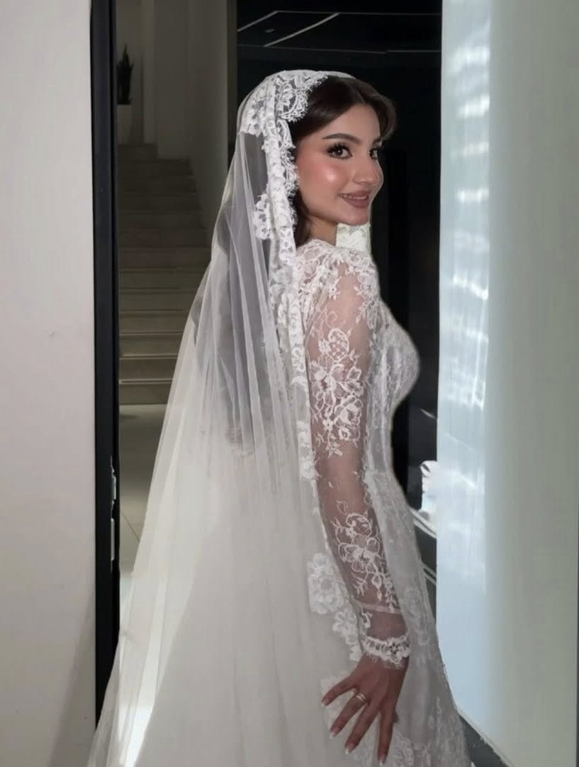 سنتر توليب للسيدات 
عروس بـ٧٥ الف 👰🏻‍♀️
يشمل الـ تنظيف بشرة /حف وجه كامل /اظافر 
العنوان: موصل سومر شارع المولدات بـمجمع العامر مقابيل معهد بصمه الأهلية. ***********📞
