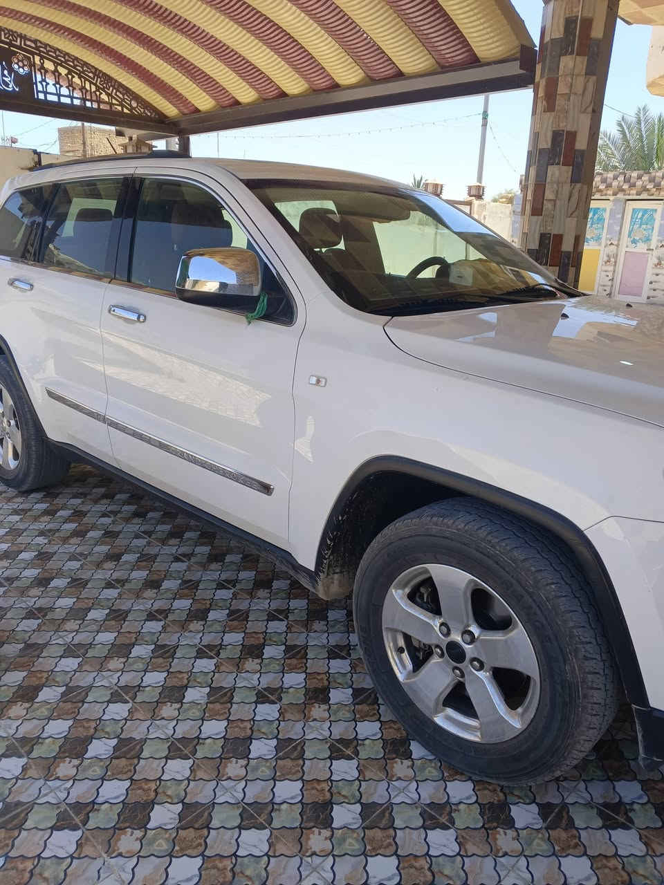 سيارة جيب لاريدو13بغداد خليجي كفالة عامة وباسمي فول مواصفات الشراي يراسل اويتصل***********

