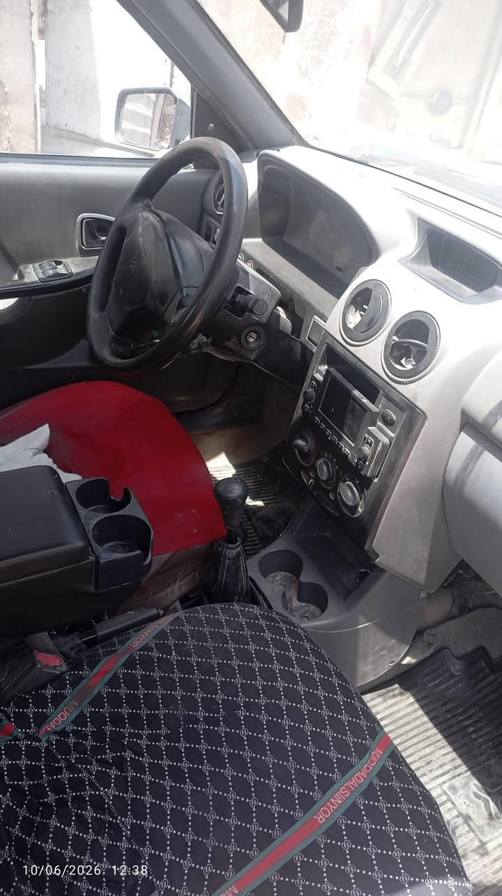 السلام عليكم سياره سا***********يبه للبيع سعر سعر 26 جير وماكينه جاهزات تبريد لي كبير بكربلاء حي الغ

