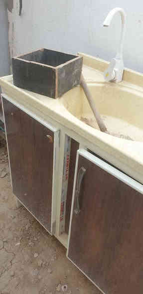 سنك للبيع جديد نظافه ٩٠% السعر ٧٥ الف وبي مجال للاستفسار المراساه على الخاص او الواتس اب ***********٨ عمارة
