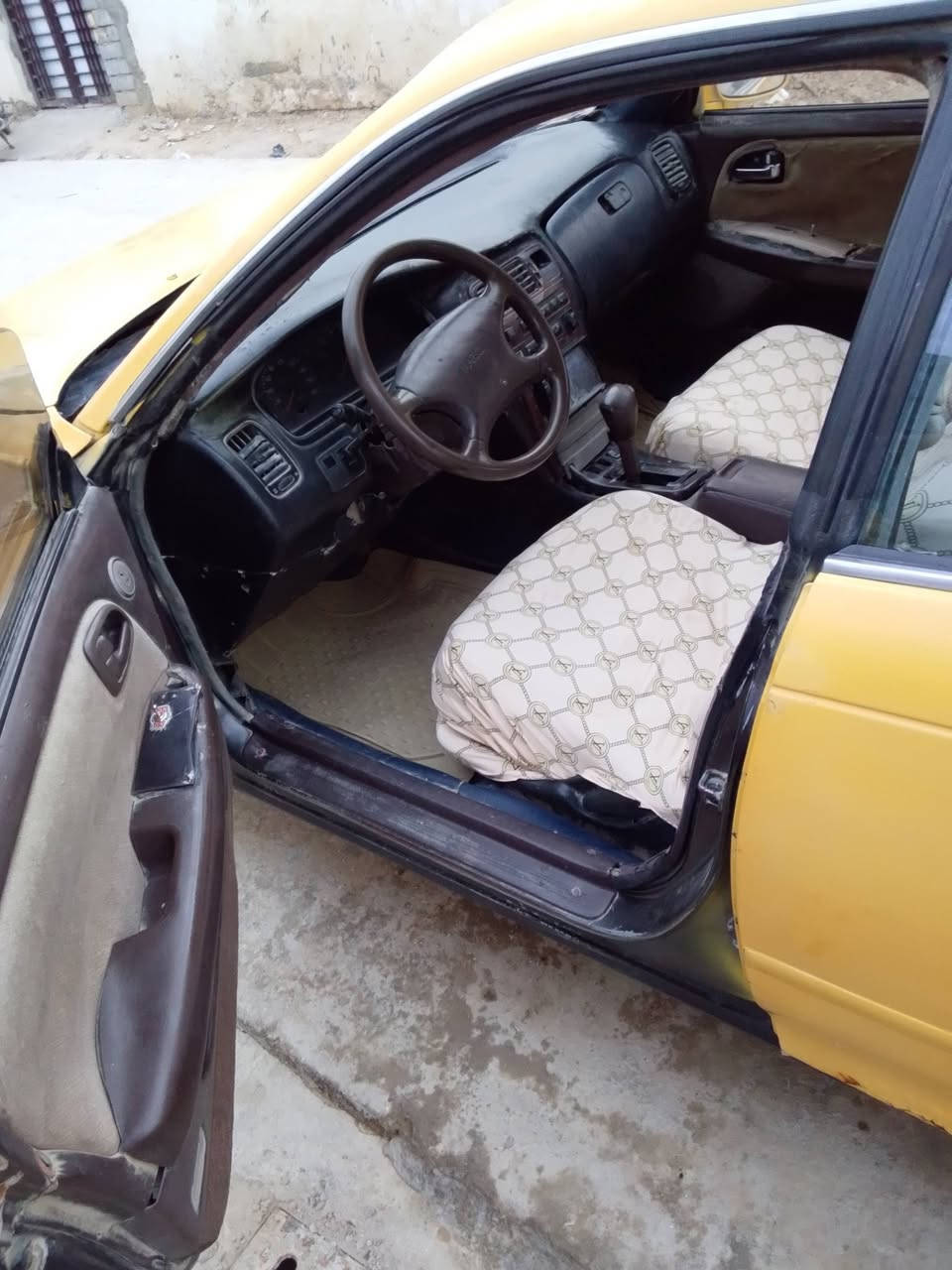 السلام عليكم سياره مارك نفخ للبيع مراوس
حداديه جديده مكينة بيها خيط بخار تواير نضاف كهربايات كلها شخاله راعيها يريد مداور ابيع كوم حديد اتعهاد بل الصوليات 17ورقه رقمي ***********مكاني ناصريه
