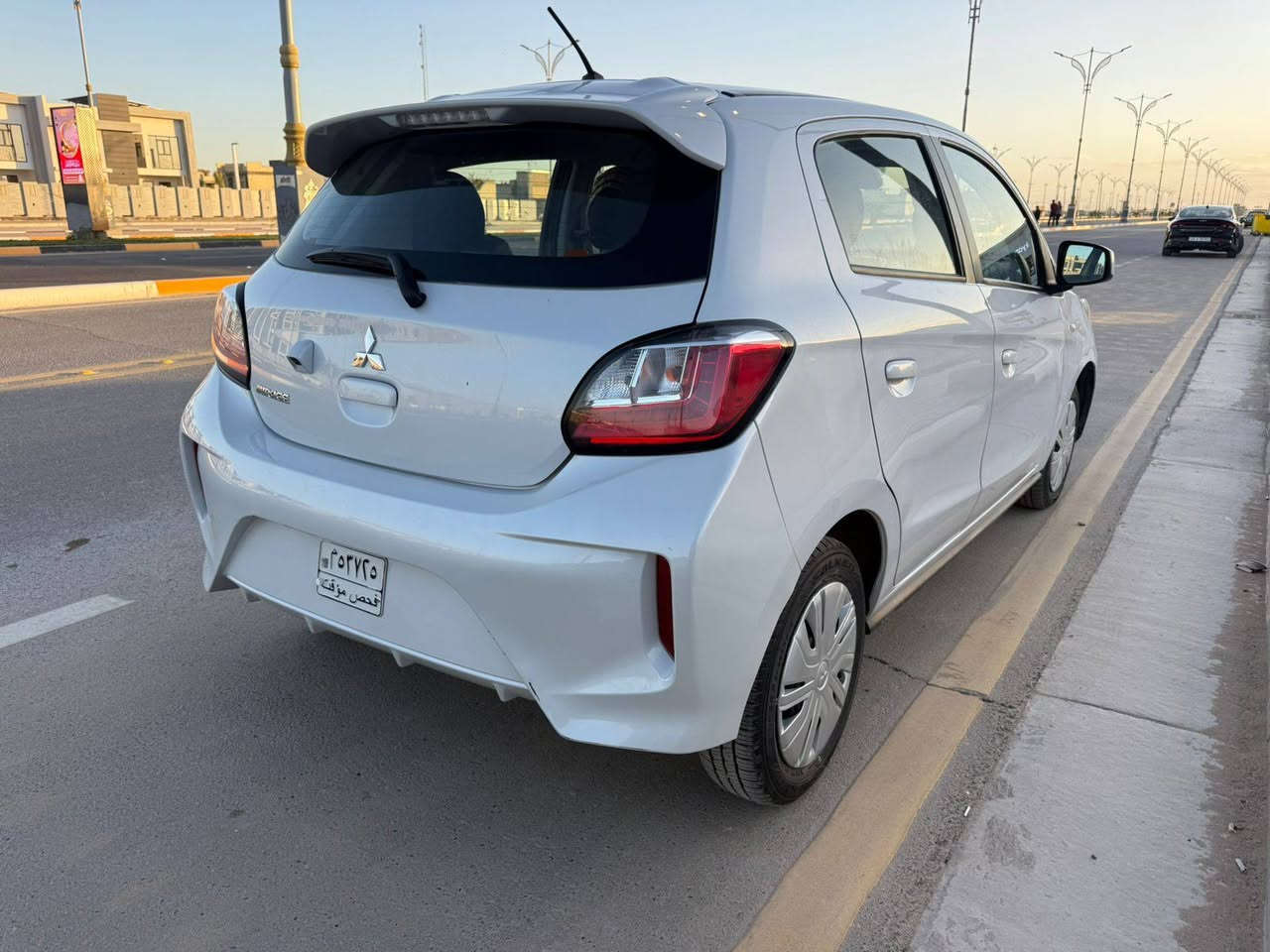 ميراج 2024 ESوارد امريكي
محرك 1200
ماشية 6الف
 مكان سيارت كربلاء
 بدون رقم بسمي السعر 75$
حادث تبديل بنيد وتعديل بارد نص جاملغ  لباقي مكفول
***********
***********
