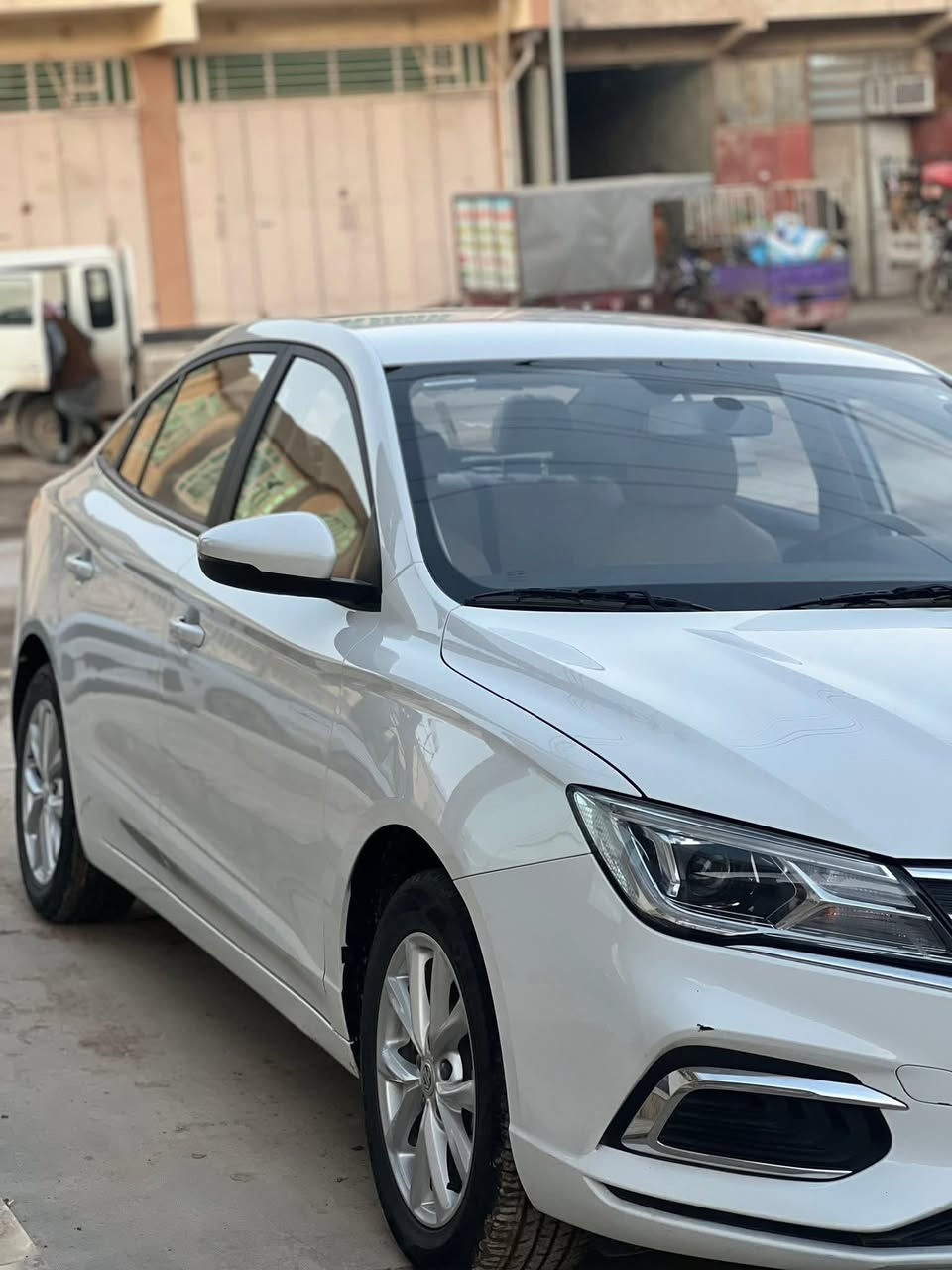 سلام عليكم سياره ام جي فايف خليجي مديل 2023 كفالة عامل تخم تاير تبريد ثلج رقم بغداد دولي سنويه امجدد 
السعر 105
فول ما عده الفتحه محرك 1800 العلوان النجف الاشرف ***********
