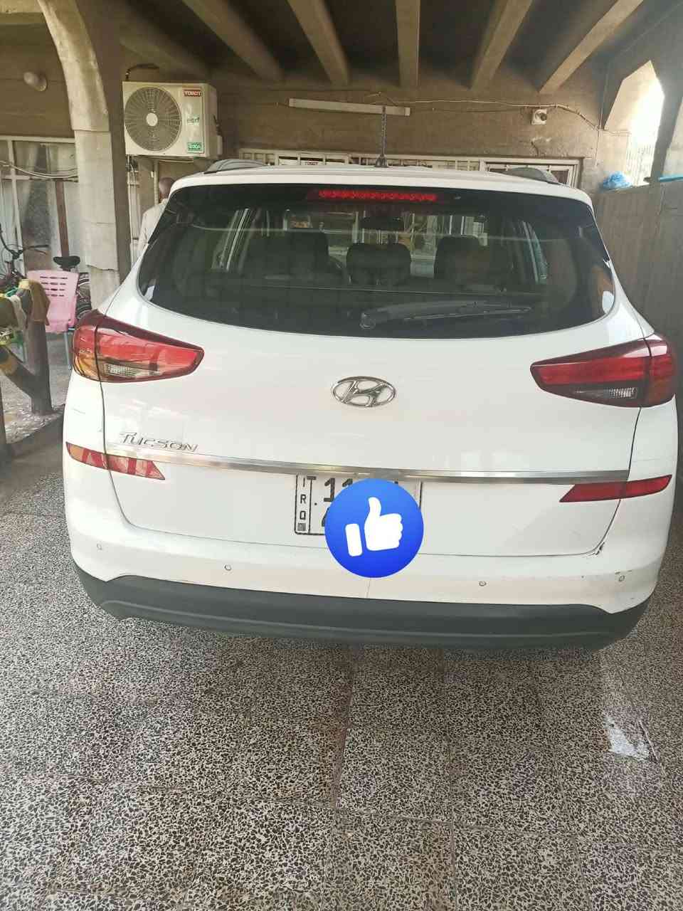 السلام عليكم..
للبيع توكسان 2019 خليجي الكاصد
مكفوله من التبديل والصبغ رقم بغداد بأسمي
فول مواصفات عدا البنوراما
بصمه 
كراسي كهرباء + جلد
شاشه كبيرة
داخل صاج
5 عدسات
تبريد قطعتين
كير ومكينه وصدر كله مكفول
ماشية 225 الف
مكاني بغداد / ناحية الرشيد
السعر 180$ وبيها مجال
***********
