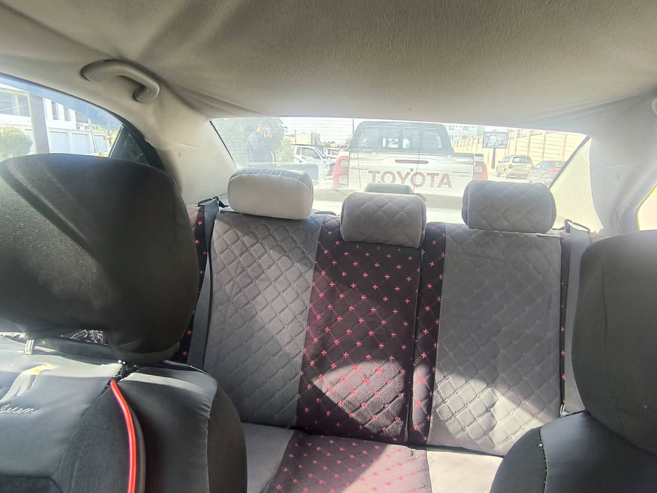 السلام عليكم سوناتا 2010 امريكي
سياره صبغ عام   محرك 2400  رقم الانبار  88 وبيه مجال مكان الانبار قرب شارع نخيل تحويل مباشر الاتصال رقم الهاتف ***********
