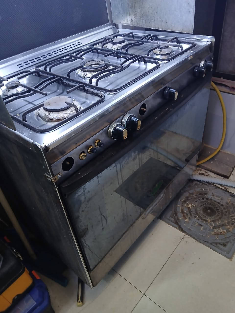 طباخ كريازي  مستعمل شغال السعر ١٥٠ الف بغداد البنوك للتواصل ***********
