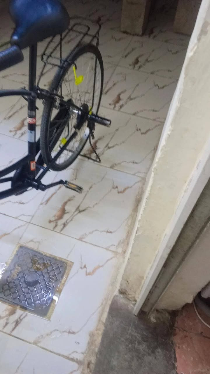 السلام عليكم ورحمه الله وبركاته باسكيل للبيع نضافه فول مودي2004 السعر 100بي مجال قليل مكاني كركوك عسكري  رقم مبايل ***********💁🏻

