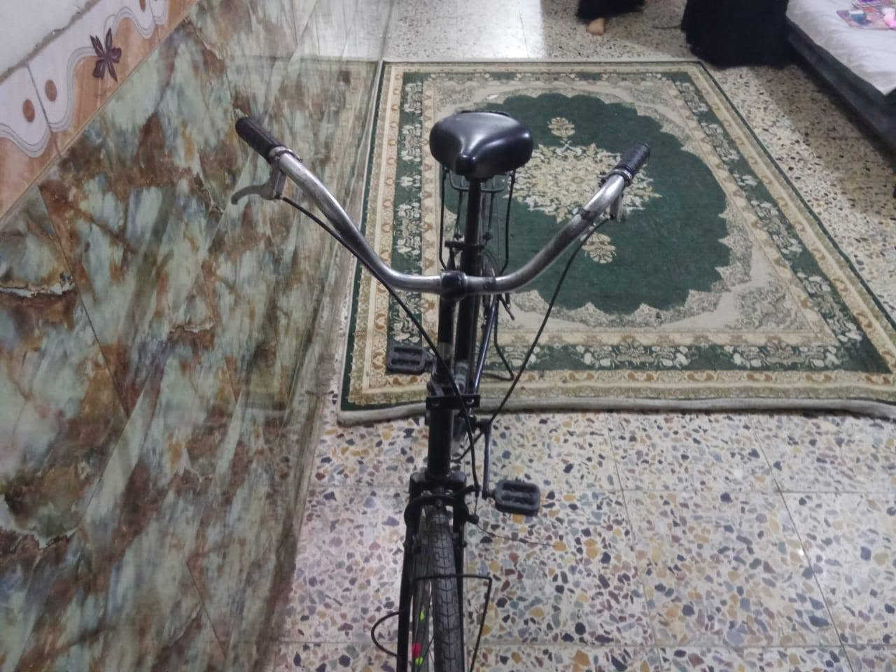 بايسكل حجم 26السعر 40الف مكاني بغداد حي الخطيب الزراعي قرب اسواق تفاحة هاتف ***********
