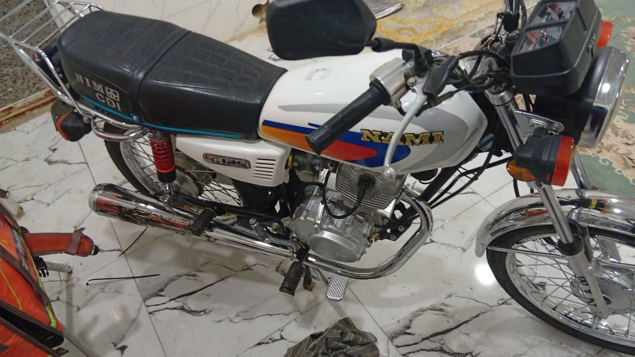 دراجه للبيع رقم وسنويه بسمي اشاصي 21وتعميره 26 جديده أسعر 1200 وبيها مجال مكفوله من كلشي هذا رقمي ***********
