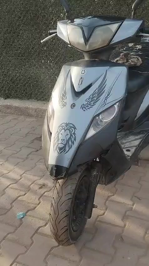 ثعلب  ١٤٠ كامله من كلشي نكره سلف بكل وقت كلهه بلاديه  كبريته  محرك  شلعه معدل لانضوح تبخير لا صوت بيهه مكينه تخبل ناعمه قطره صوت مابيهه دهن جديد  كفاله محرك  ٣٢٥  المكان غزاليه شراي يتصل وتساب مزنجر ***********
