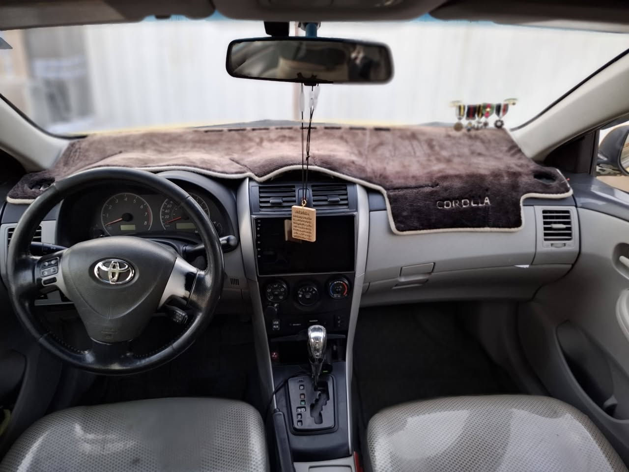 سلام عليكم كورلا تكسي موديل 2012 رقم بغداد مكاني بغداد الراشديه حادثه جاملغ وبنيد  السعر 118 وبيه مجال 
***********
