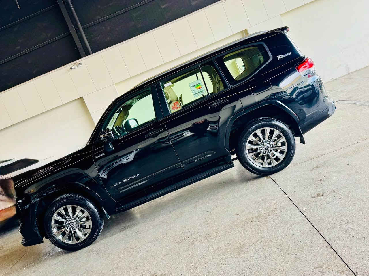 لاندكروز شركة تويوتا العراق 2022 شركة SAS

ماشيه  69لف كم

مكفول كفالة عامه حتى من شخوط ورصعات

         المواصفات 

-محرك 4000تنفس طبيعي

-فتحة سقف

-شاشة وسطية حجم كبير 18 انج

-نظام مكبرات صوت

-مقاعد تدفئة تبريد

ملاحظة دعاميات البلادية باقية مع عطر الامامي

السعر بيع او مراوس

***********

الموقع /سليمانية السليمانية, العراق
