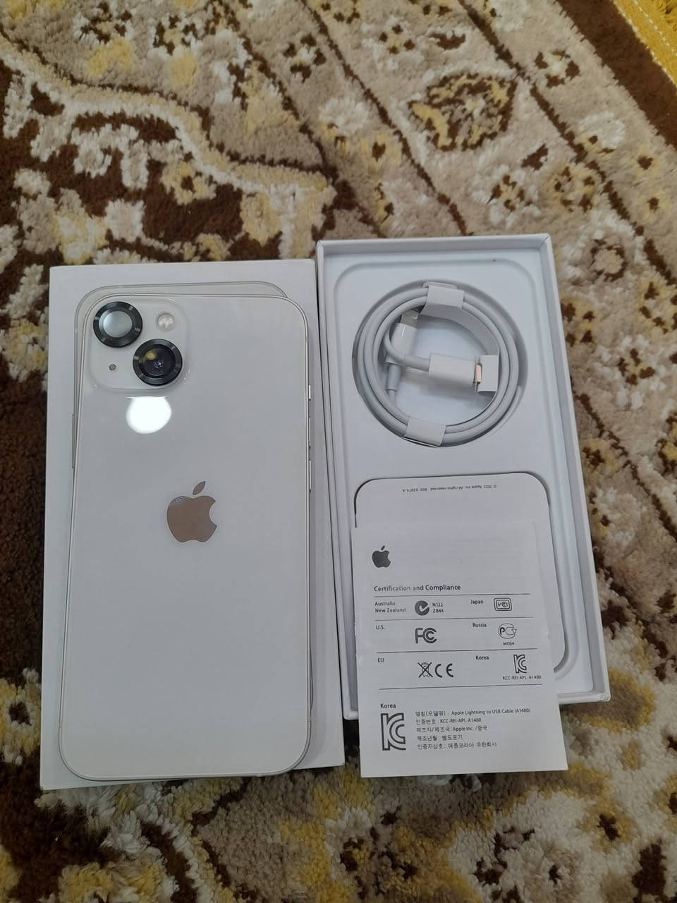 السلام عليكم جهاز للبيع ايفون13كامرتين كامل ملحقاته بطاريه87 ذاكره128 لجهاز بلاد عله وضع لشركه كلشي ما بي لاتصال عله صاحب لجهاز*********** اخوان انه مكلف بلنشر مو تجون خاص
