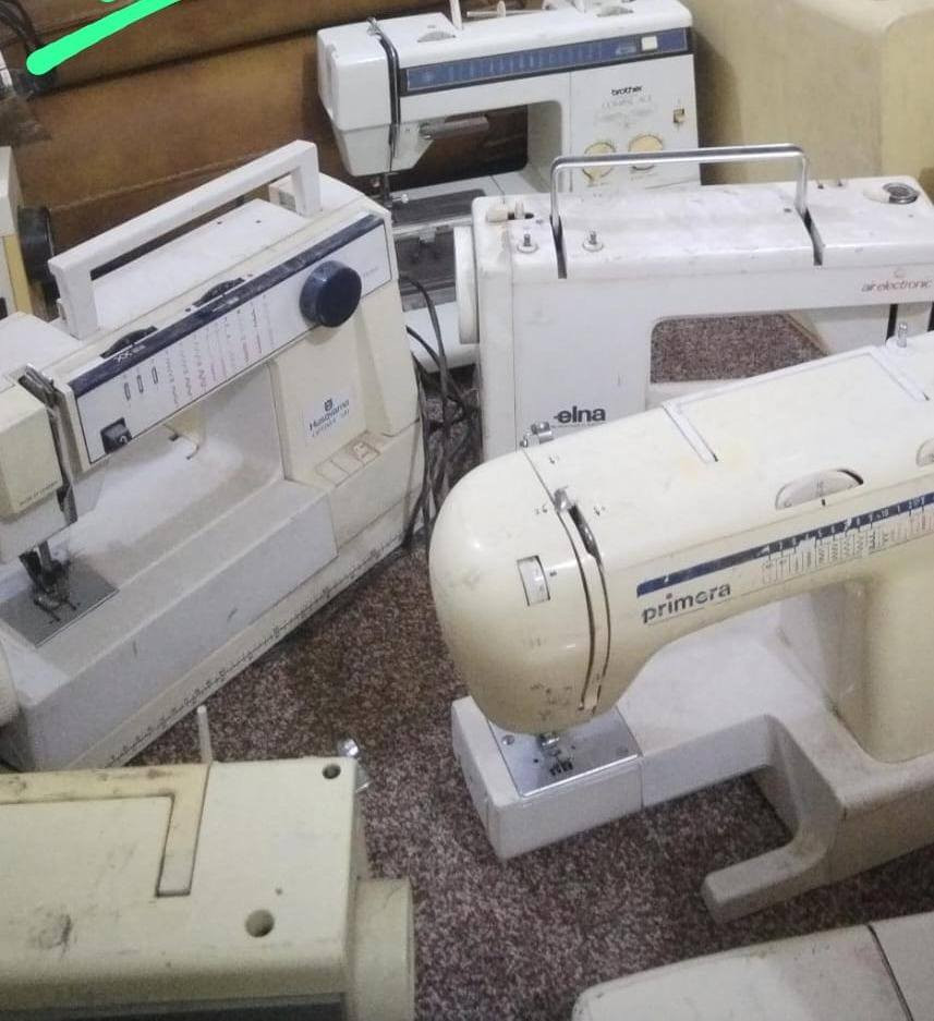 عدد 90 باله اخذتهم وي باله الأجهزه الاوروبيه للبيع الكمية كاملة بسعر مناسب اريد افرغ مكان عندي بضاعة جايه.
اجه وياهن كارتون كبيره بيه ملحقات وايرات ودواسات وغيرها ماأعرف بالضبط
*********** واتساب
