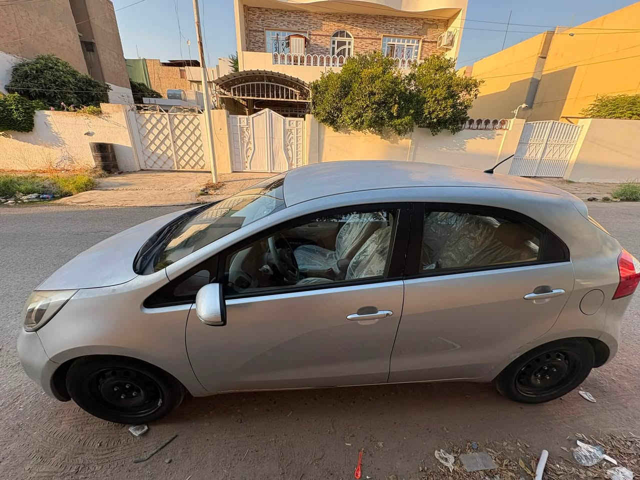 للبيع ريو جنطه
2015 (مال بيت) 

ماشية 87

رقم دهوك  

السعر  85$ 

ضررها بيها باب مبدل وجاملغ بدون دواخل
رقم تلفون ***********
