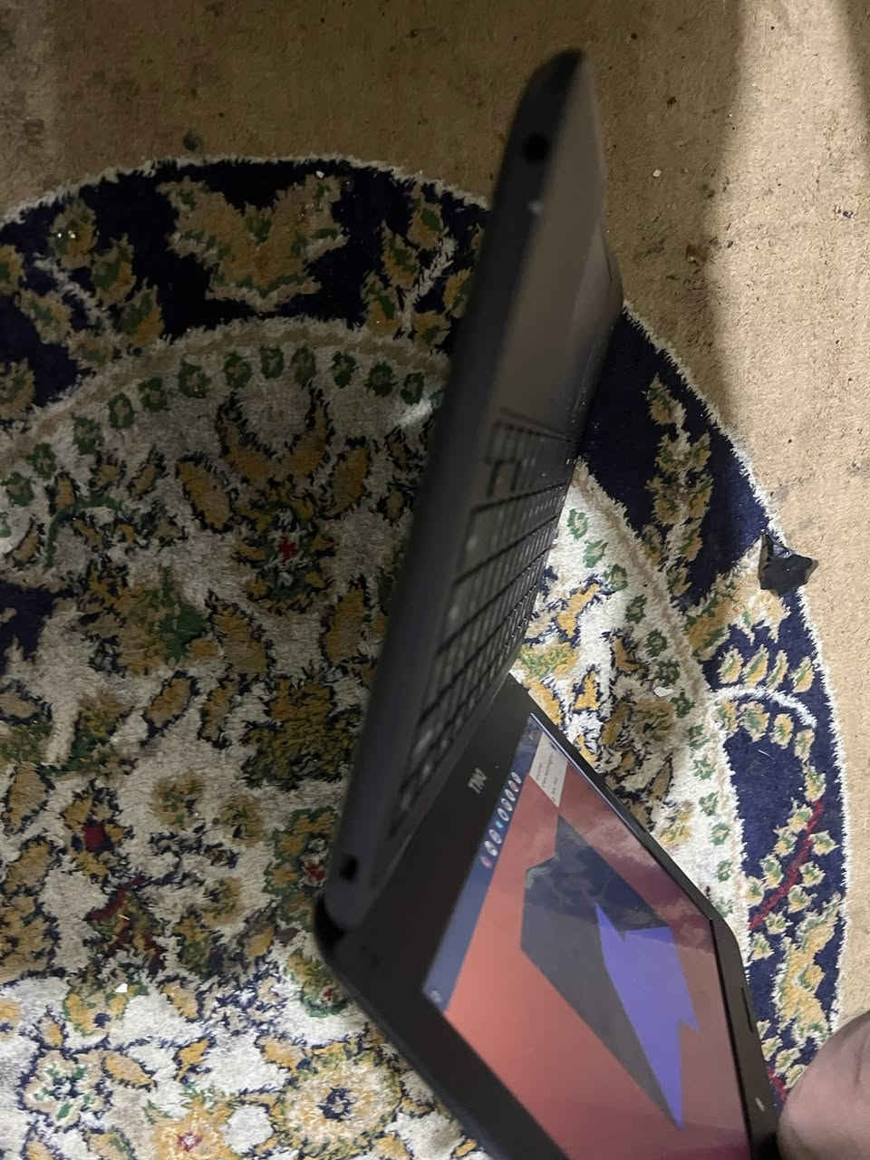 لابتوب للبيع شركه DELLيفيد لدراسه جهاز ضيف ما مستخدم هواي سعره 60الف مكاني بصره المعقل دور هنديه لاستفسار اكثر رقم ***********
