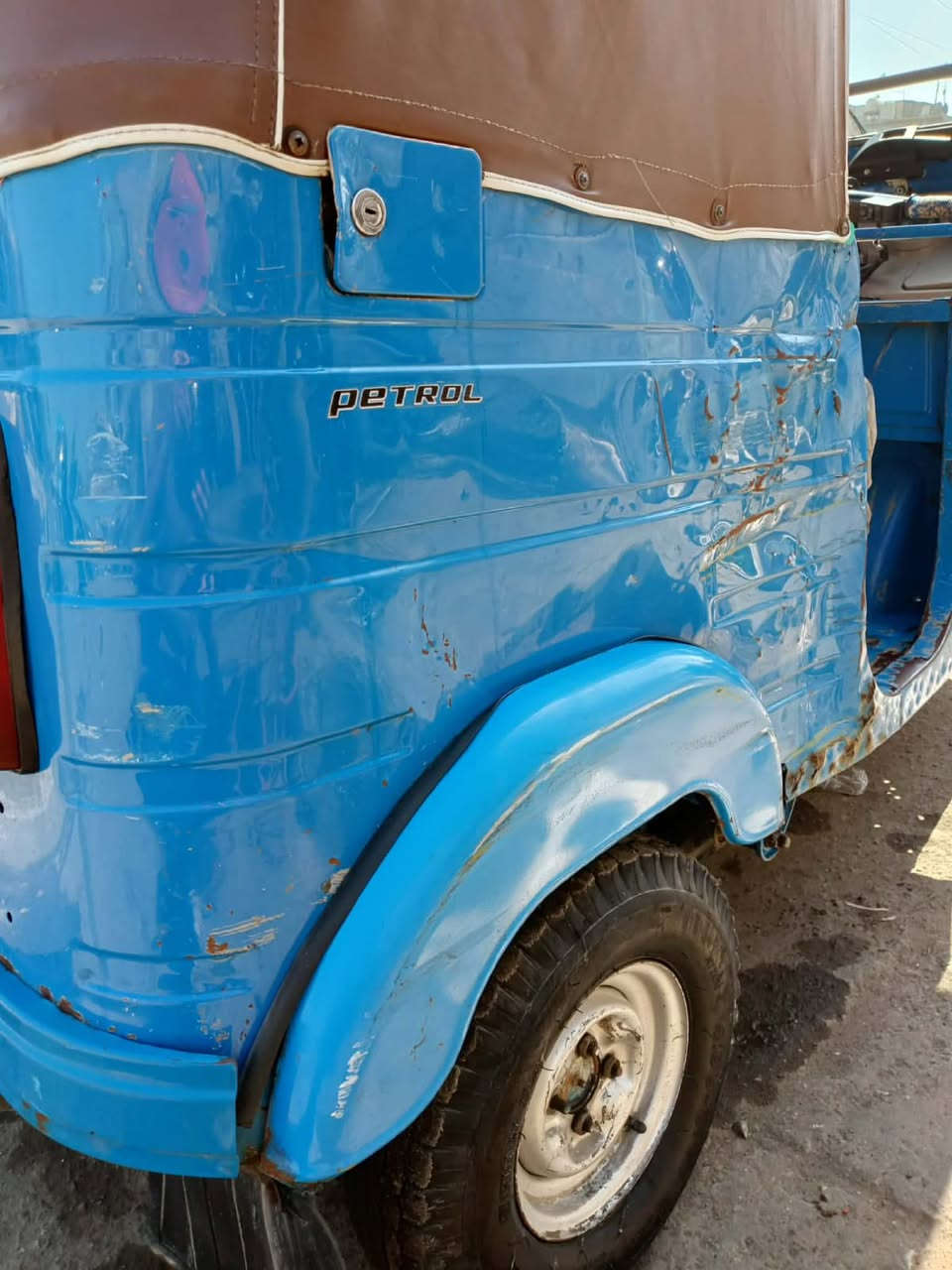 سلام عليكم 2020البيع تكتك حلوه مرتبه لا تنقيص ولا تبخير عوزها شويه ترتيب أوراق مو رقم بيها بس هاي الضربه الباقي كفاله ***********
