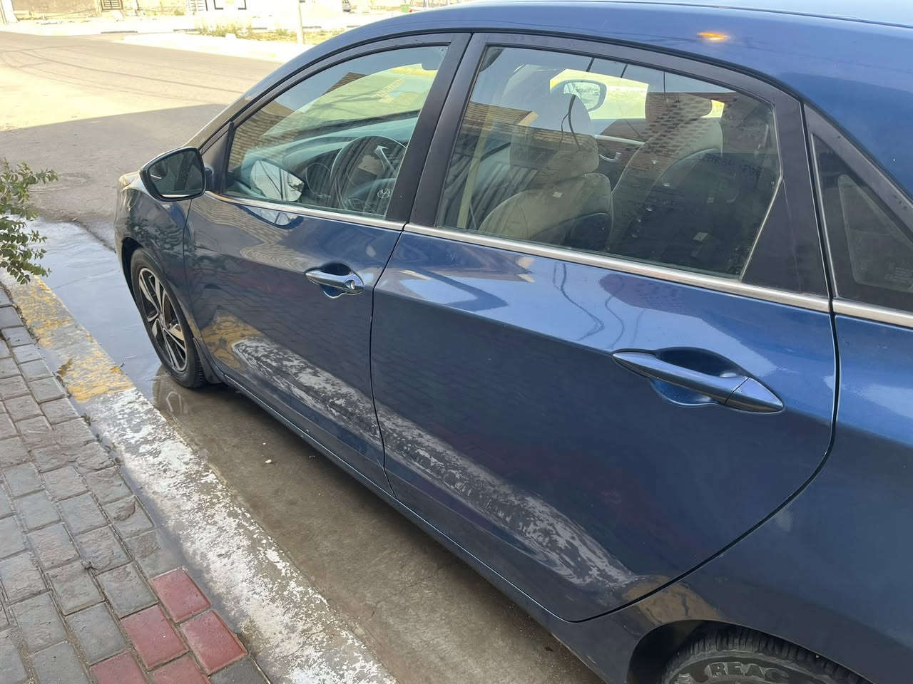 السلام عليكم النترا موديل 2016 سعر 98 وبيه مجال قليل رقم بغداد بأسمي  سونار مرفق مع الصور مكان السيارة كربلاء للتواصل ***********
