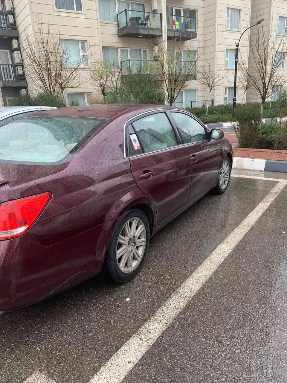 سڵاوتان لێبێت
 تۆیۆتە ئەڤەلۆن ٢٠٠٩ مووس
سەیارەکە هەتا بڵێ جوانە و بێ مەسرەفە
گێر و مەکینە و تەبرید بە شەرت
سەیارەکە ناو زەردە نە بەسمەیە نە سڵایت
چوار تایە و ویلی لۆکی لە ژێرە
سەیارەکە رەنگی مارۆنیە و زۆر جوانە و تایبەتە
سەیارەکە کارەبای و هەموو گیانی بە شەرت 
تەجیلی و سەوتی موکەبەرەی ڤۆلیومی سەر سوکان و ئەوانە بە شەرت 
سەیارەکە زۆر تازەیە ماڵی دۆستە

سعری ٧٥ وەرەقە و مەعامەلەیەکی برایانە 

گۆرینەوەش لەسەر دڵ گرتن 
*********** السليمانية, العراق
