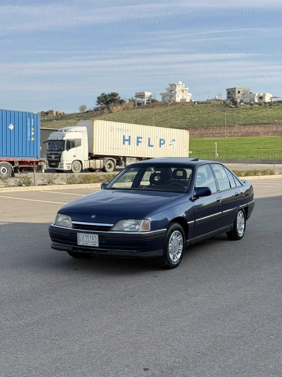 اوبل اوميكا  🤌موديل 1992
محرك 20 كير عادي 🦾

كير محرك خير من الله 

صبغ عام للجماليه 🚙

قفل مركزي فتحة سقف 

جامات امامي كهرب

كهربائيات كلها شغاله 

4 تاير جديد 

طخم حداديه جديد 

كوبون بانزين ⛽️

رقم الماني  شرط تحويل 

سعر 38 ورقه ومجال. 

 كورك ***********

اسياسيل***********
