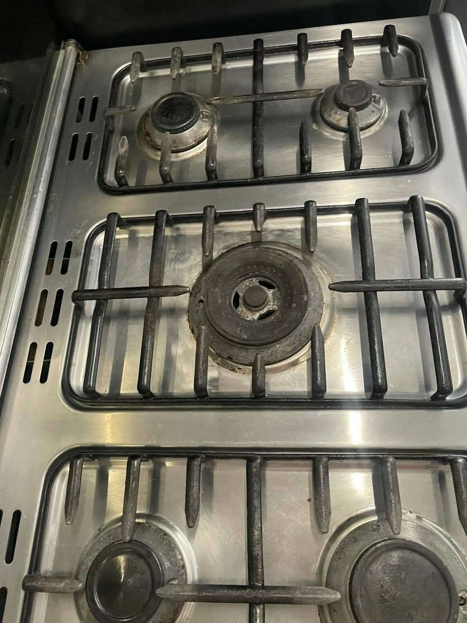 طباخ جديد ونضيف 5عيون سعره 250بي مجال مكان السيديه كله شغال


**إذا كنت صاحب هذا الإعلان وتريد حذفه لأي سبب، رجاءا أرسل رسالة إلى الدعم الفني**