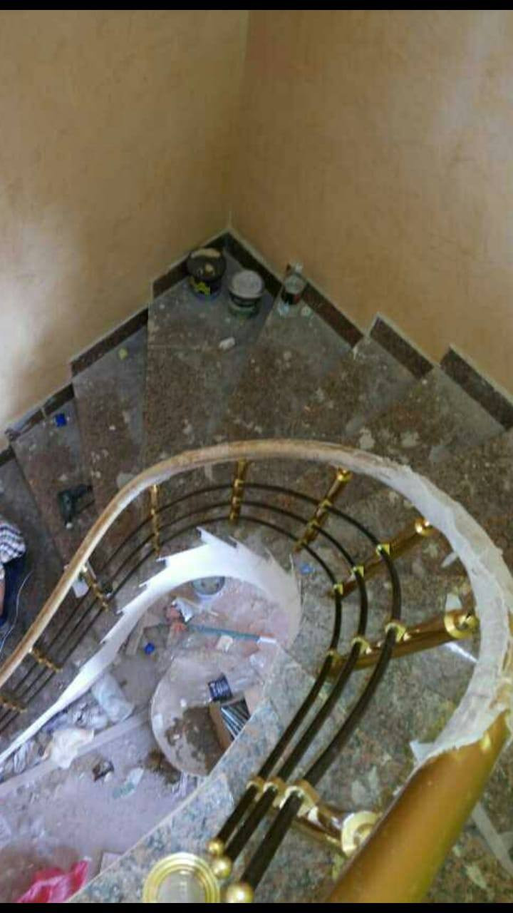 يوجد كادر متخصص لعمل المحجلات كرسته وعمل وحسب الطلب، سواءا للحدائق او للدرج او للبالكون مثل ما موجود بالصور ، شغل درجة أولى وباتقان وضمان مفتوح ، هذه بعض النماذج .
للتفاصيل أكثر الاتصال على الرقم *********** فيه واتس آب
فضلا لا امرا،، صلوا على سيدنا محمدﷺ .. وشاركو المنشور
