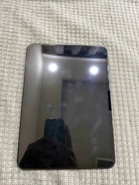 ايباد ابرو M4 ذاكرة 256 للبيع بطارة 95‎%‎  نضافة 100‎%‎ العنوان مدينة ...
