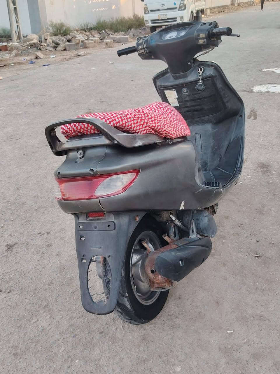 سلام عليكم دراجه فراشه 
مكفوله 
محرك
 كهربائيات 
جديده دراجه أحله من صوره كابريته جديده تايرات جدد مانقصها اي شي 
مكان ديوانيه
ستفسار ***********
